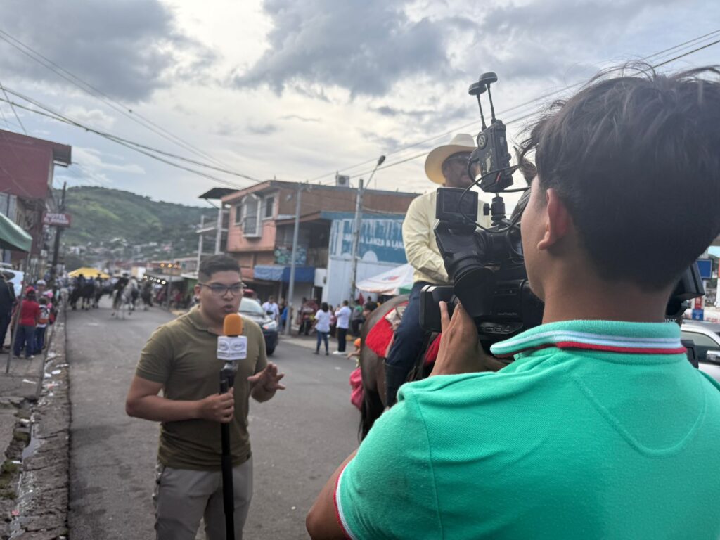 1d7433d8-0cf6-444b-8bc5-d2dd9ced14d7