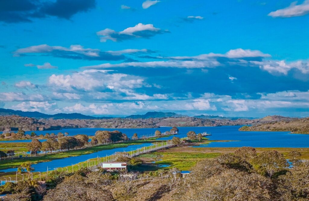 Lago de Apanás y Lago El Dorado: el corazón energético que impulsa el desarrollo del norte de Nicaragua